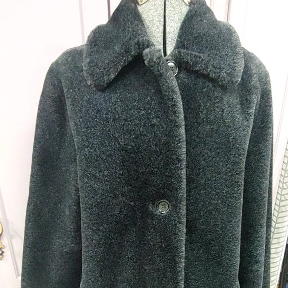 Faux Fur Jacket, Black with grey tips, size large - Picture 1 of 5